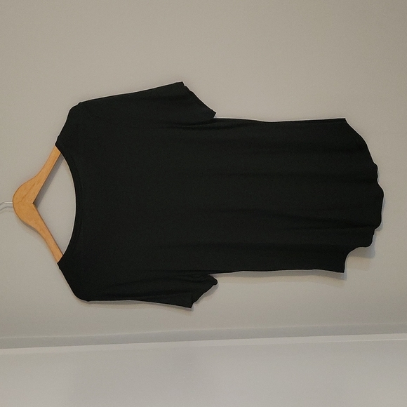 OLD NAVY~ T-SHIRT, L, Black & Heart Graphic - Picture 2 of 5